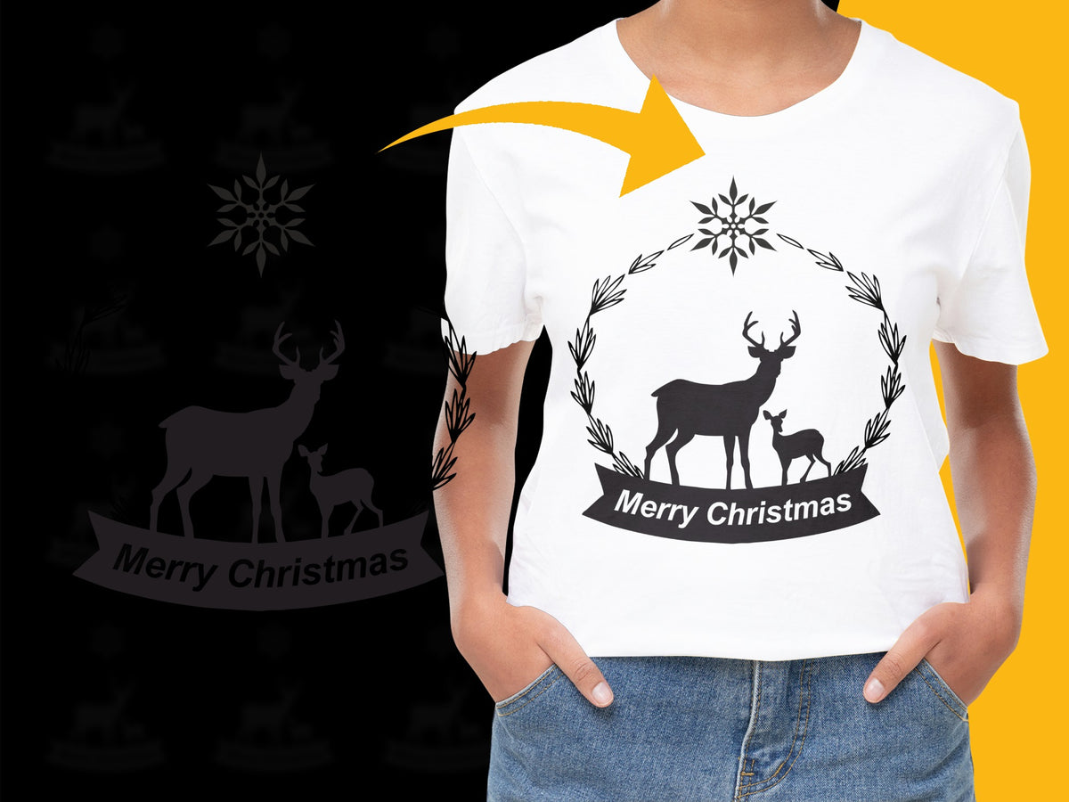 Merry Christmas T-Shirt with Deer and Wreath Design, Holiday Casual White Tee for All Ages