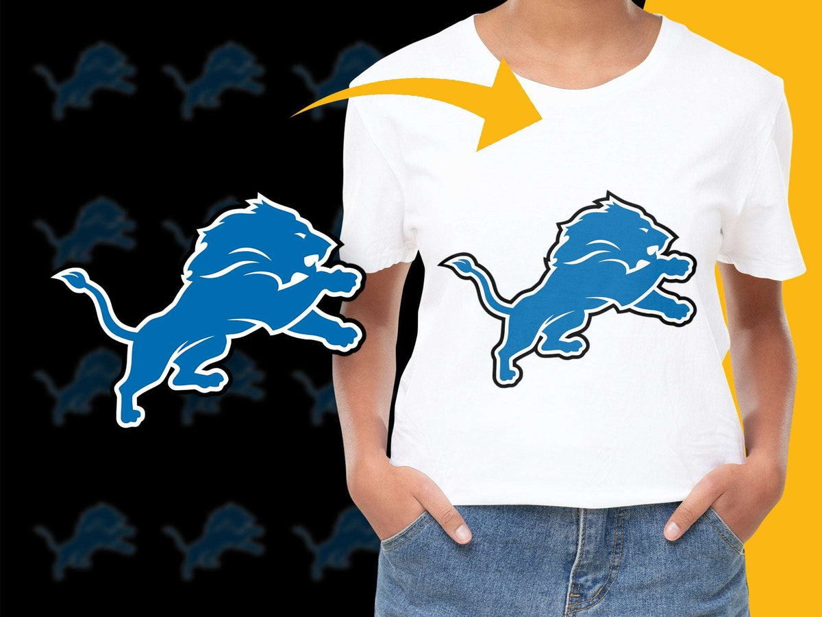 Graphic Lion T-Shirt, Unisex Blue Lion Print Tee, Casual Summer Shirt, Animal Design Top for All Ages